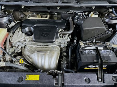 Used 2013 Toyota RAV4 XLE FWD image 31