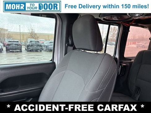 Used 2018 Jeep Wrangler Unlimited Sport S image 23