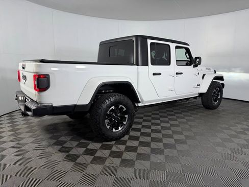 Certified 2024 Jeep Gladiator Sport AWD/4WD image 7
