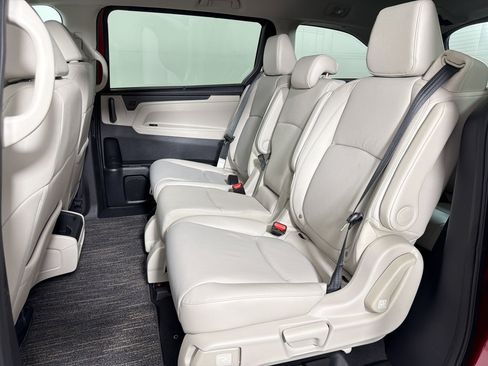 New 2026 Honda Odyssey EX-L image 13