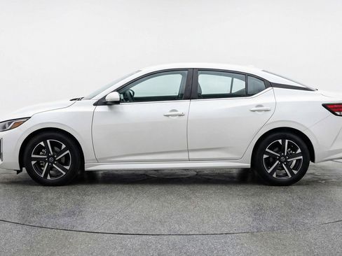 Used 2025 Nissan Sentra SV FWD image 5
