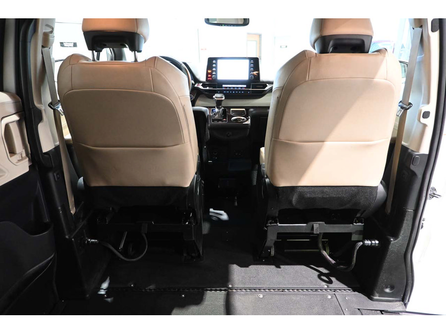 Used 2021 Toyota Sienna XLE AWD/4WD image 21