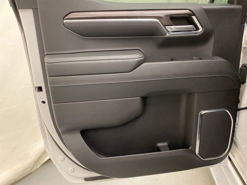 Used 2024 Chevrolet Silverado 1500 LTZ w/ LTZ Premium Package image 12