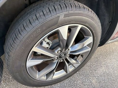 Used 2023 INFINITI QX60 Luxe w/ Cargo Package FWD image 7