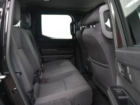 Used 2025 Toyota Tacoma SR5 AWD/4WD image 12