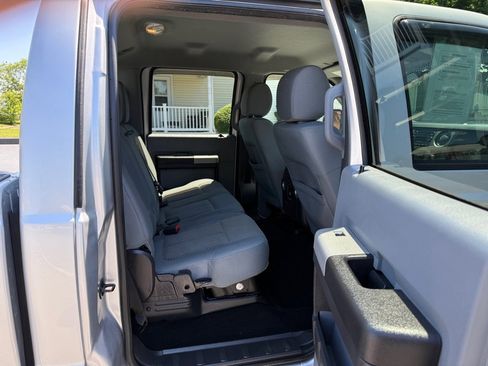 Used 2013 Ford F250 XLT w/ Snow Plow Prep Pkg AWD/4WD image 8