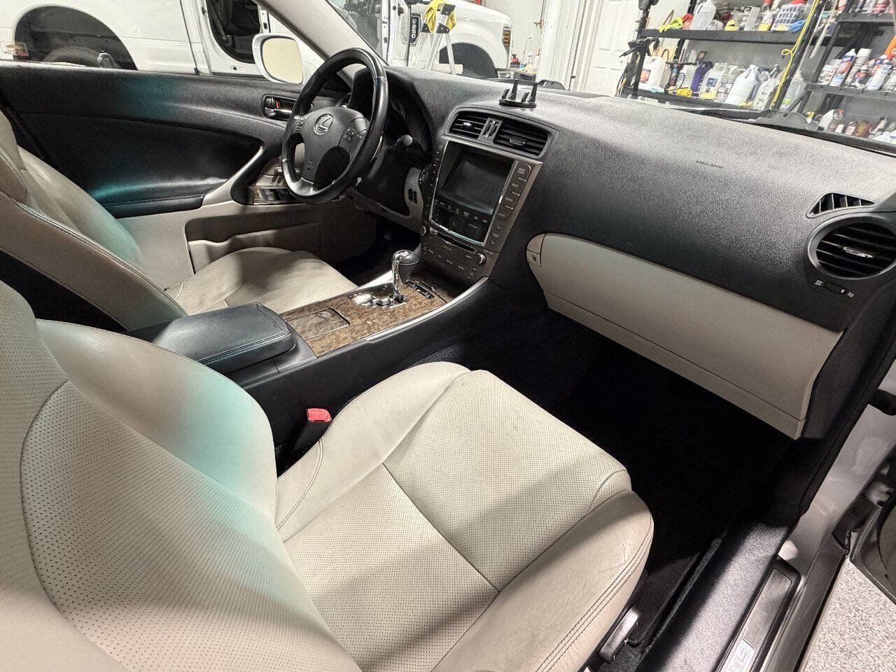Used 2009 Lexus IS 250 AWD image 26