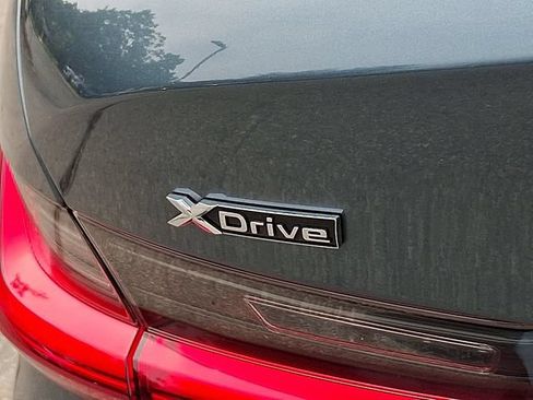 Used 2021 BMW 330i xDrive Sedan AWD/4WD image 32