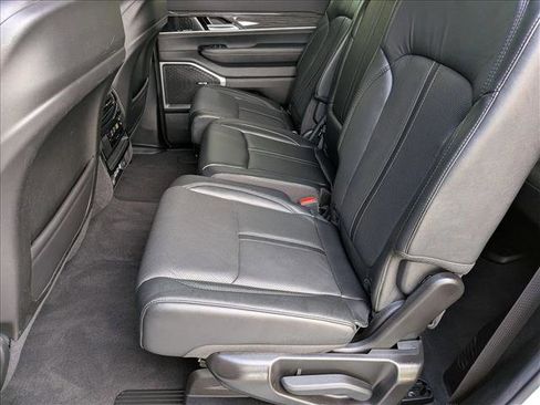 Used 2022 Jeep Wagoneer Series II w/ Premium Group I image 20