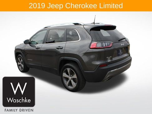 Used 2019 Jeep Cherokee Limited AWD/4WD image 5
