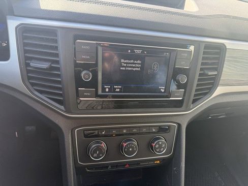 Used 2023 Volkswagen Atlas Cross Sport SE image 14