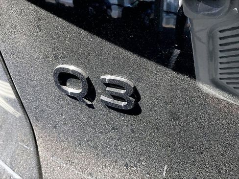 New 2026 Audi Q3 quattro 2.0T AWD/4WD image 9