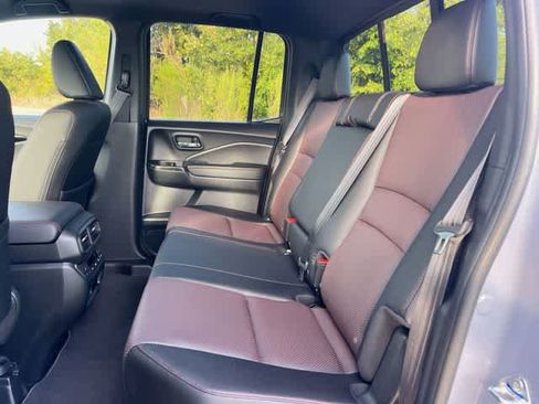 Used 2026 Honda Ridgeline Black Edition image 14