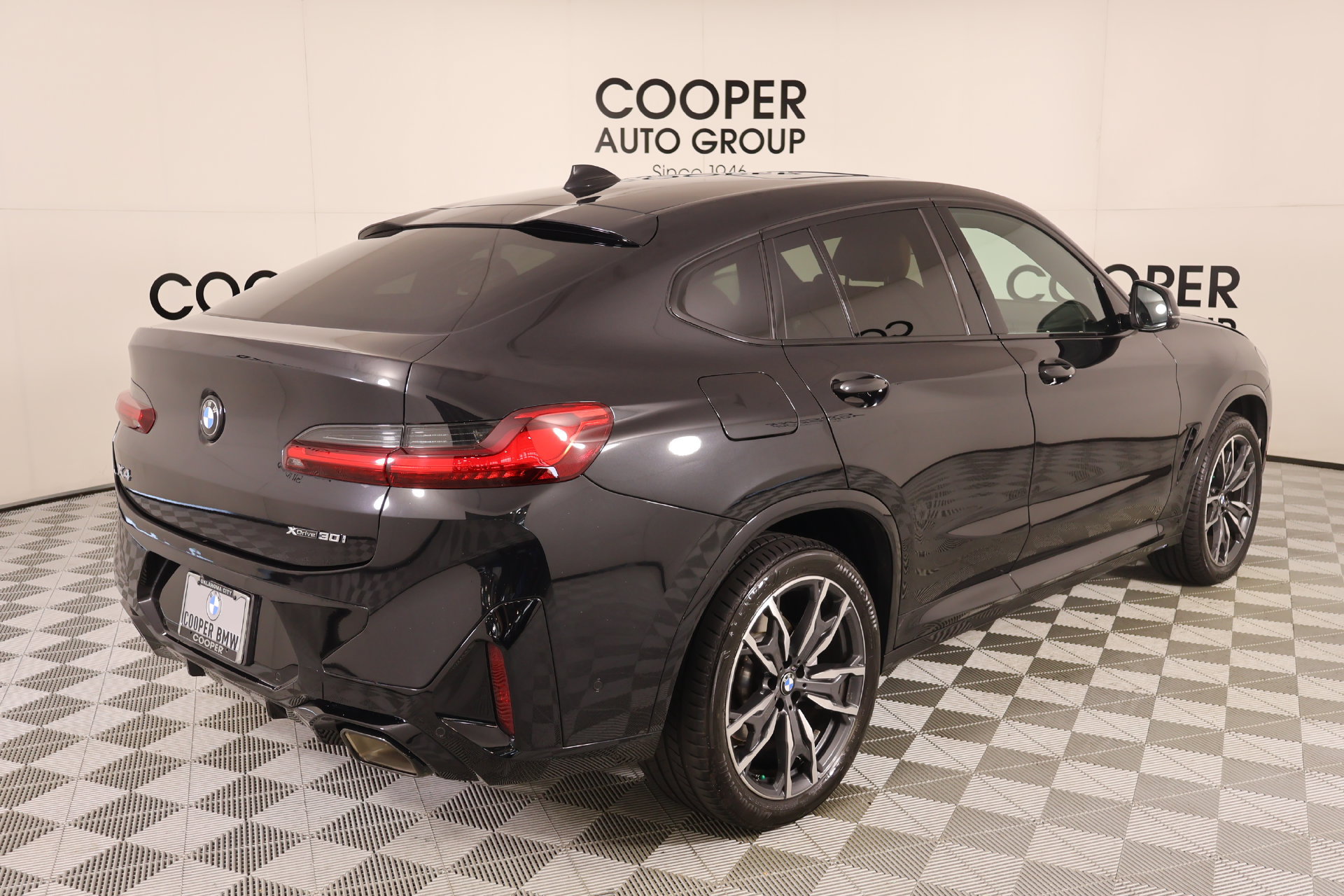 Used 2024 BMW X4 xDrive30i w/ Premium Package AWD/4WD image 22