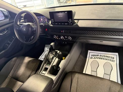 Used 2025 Honda Accord LX image 42