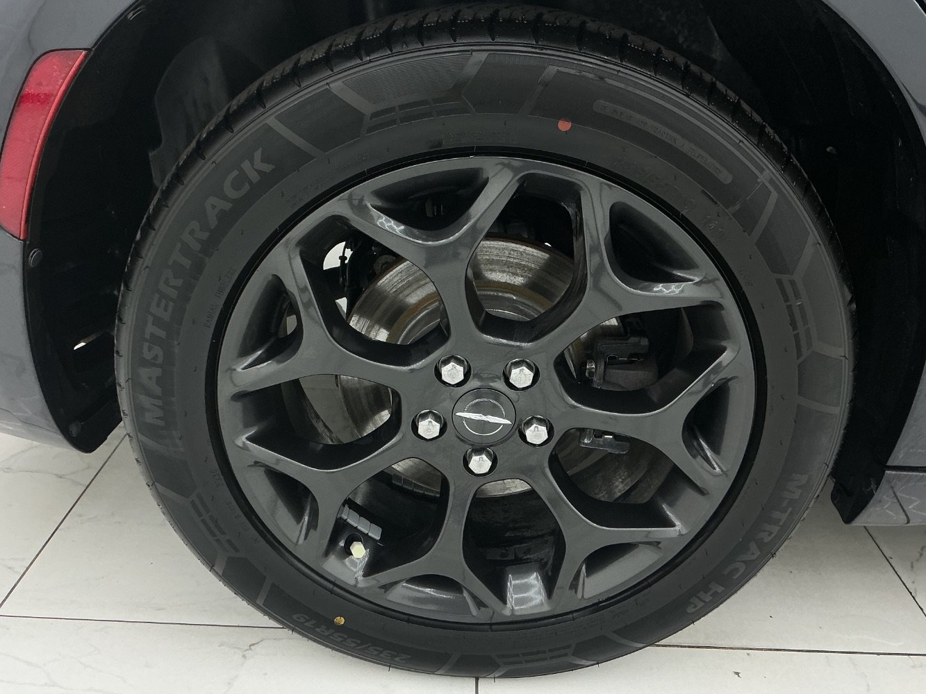 Used 2019 Chrysler 300 S AWD/4WD image 49