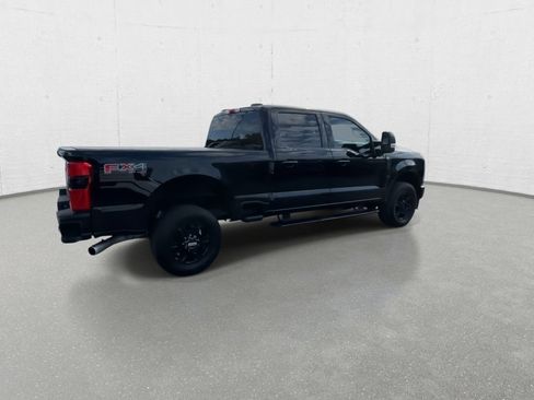 Used 2024 Ford F250 XLT w/ XLT Premium Package AWD/4WD image 3