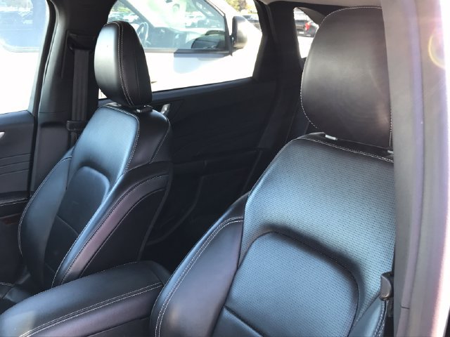 Used 2024 Ford Escape Platinum AWD/4WD image 4