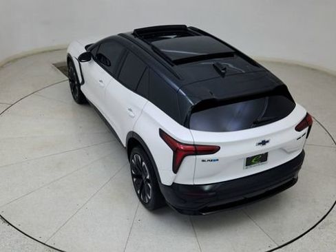 Used 2025 Chevrolet Blazer EV RS image 82