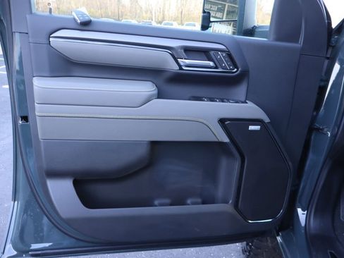 New 2026 Chevrolet Silverado 2500 ZR2 w/ LPO, Dark Essentials Package image 4