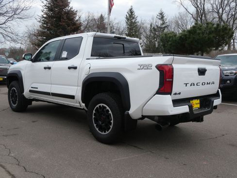 New 2026 Toyota Tacoma TRD Off-Road AWD/4WD image 3