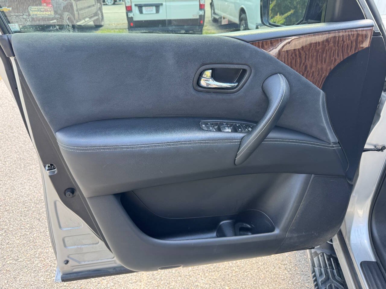 Used 2019 Nissan Armada SV w/ Driver Package AWD/4WD image 39