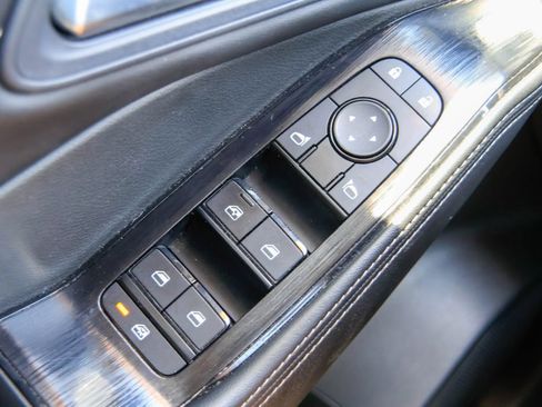 Used 2023 Nissan Rogue SV w/ SV Premium B Package FWD image 17