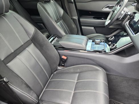 Used 2018 Land Rover Range Rover Velar R-Dynamic SE AWD/4WD image 21
