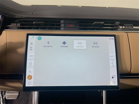 New 2025 Land Rover Range Rover Long Wheelbase SE image 15