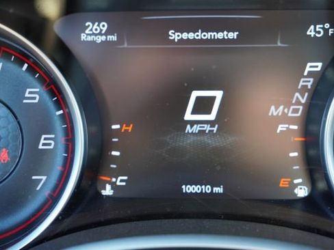 Used 2017 Dodge Charger SXT w/ AWD Premium Group image 9