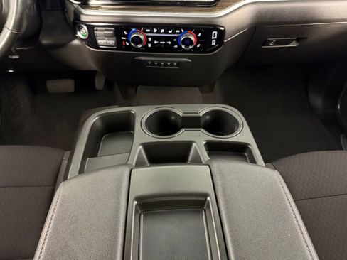 Used 2024 Chevrolet Silverado 3500 LT w/ Convenience Package image 16