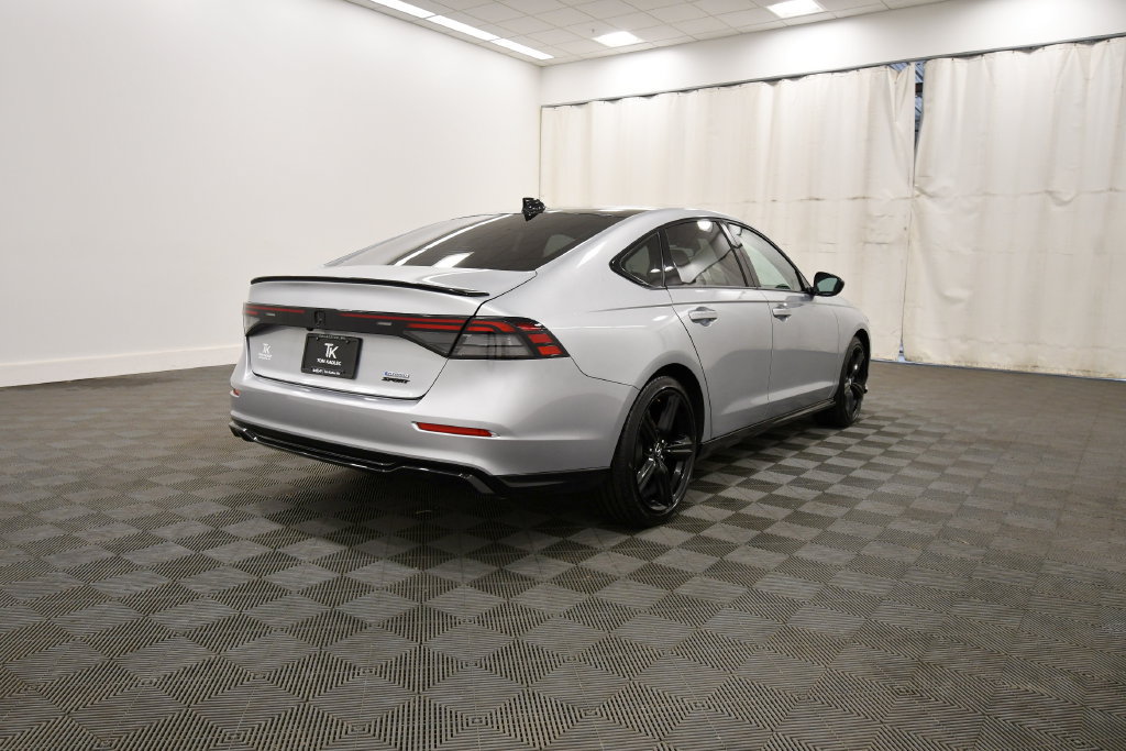 Used 2025 Honda Accord Sport image 8