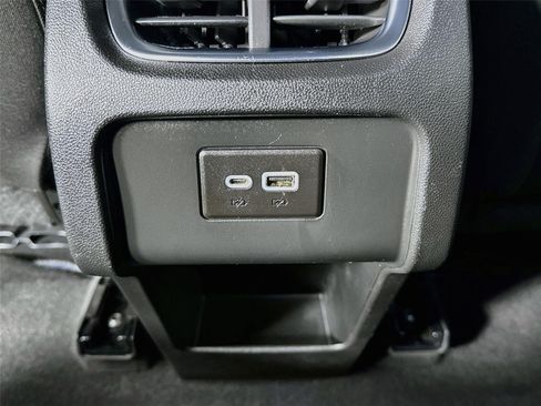 Used 2023 Chevrolet Blazer LT FWD image 25