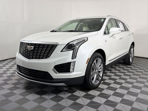 Used 2024 Cadillac XT5 Premium Luxury AWD/4WD image 3