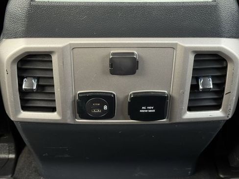 Used 2022 Ford F250 Lariat w/ Tremor Off-Road Package image 29