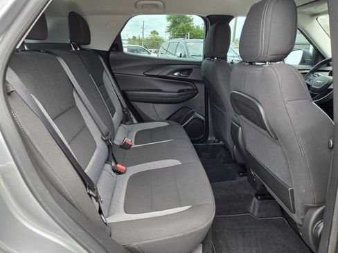 Used 2023 Chevrolet TrailBlazer LS AWD/4WD image 18
