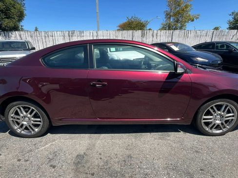 Used 2006 Scion tC Hatchback Coupe 2D image 8