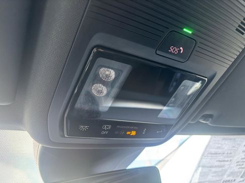 Used 2022 Volkswagen ID.4 Pro image 24