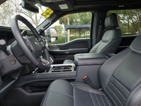 Used 2025 Ford F250 Platinum AWD/4WD image 20