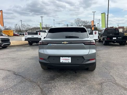 New 2026 Chevrolet Equinox EV LT image 4