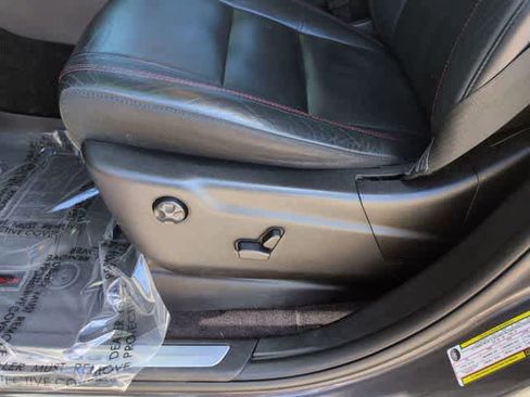 Used 2018 Dodge Durango GT AWD/4WD image 17
