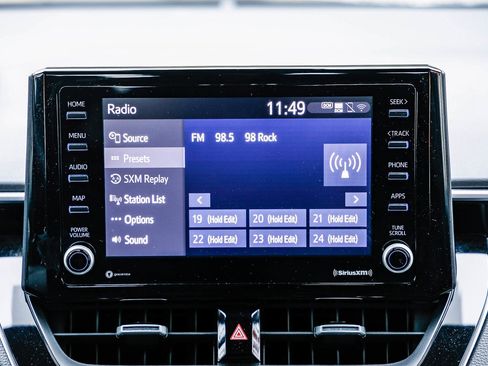 Used 2022 Toyota Corolla SE image 12