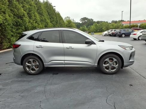 Used 2023 Ford Escape ST-Line AWD/4WD image 2