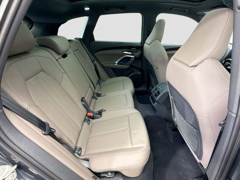 Used 2025 Audi Q5 Premium Plus w/ Premium Plus AWD/4WD image 22