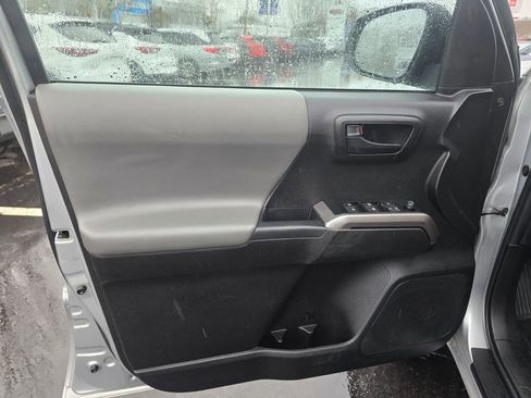 Used 2023 Toyota Tacoma SR5 image 17