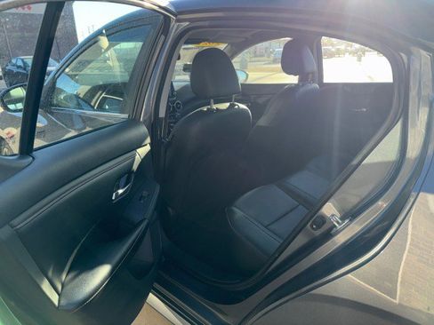 Used 2021 Nissan Sentra SR w/ SR Premium Package image 12