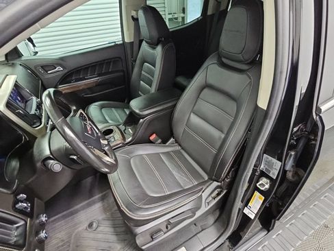 Used 2022 GMC Canyon Denali w/ Denali Black Edition Package AWD/4WD image 32