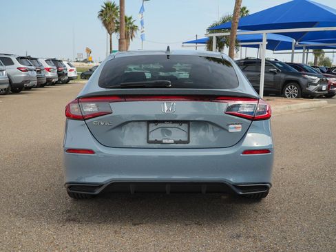 Used 2023 Honda Civic Sport image 6