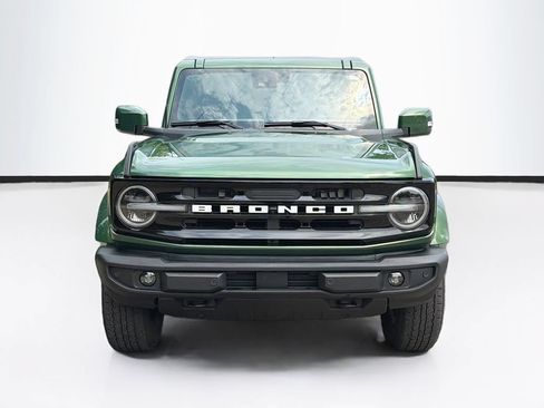 Used 2023 Ford Bronco Outer Banks AWD/4WD image 2