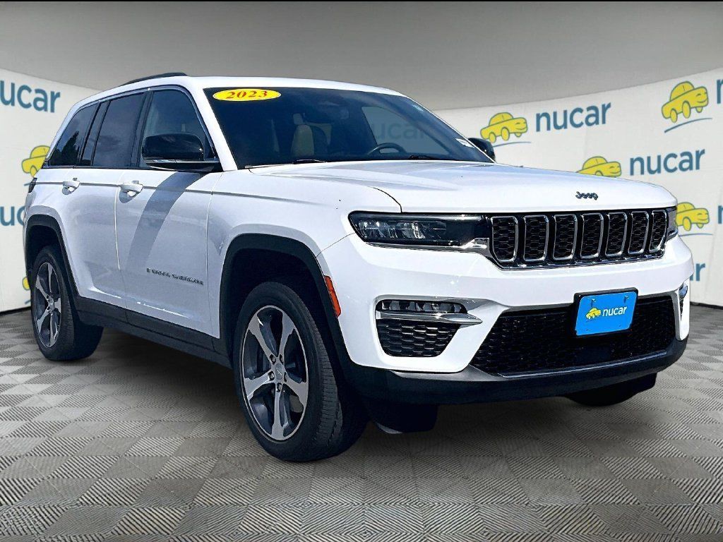 Used 2023 Jeep Grand Cherokee 4WD 4xe image 1